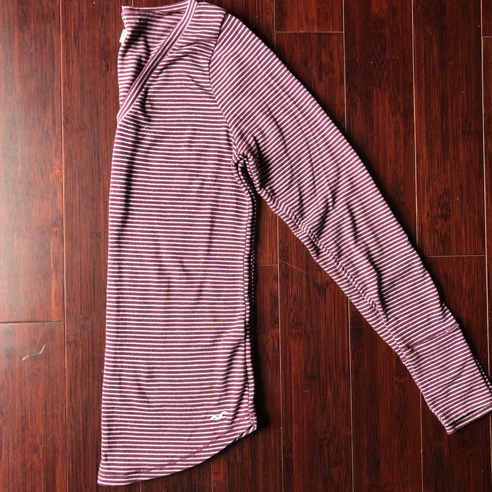 Hollister V-Neck Long Sleeve